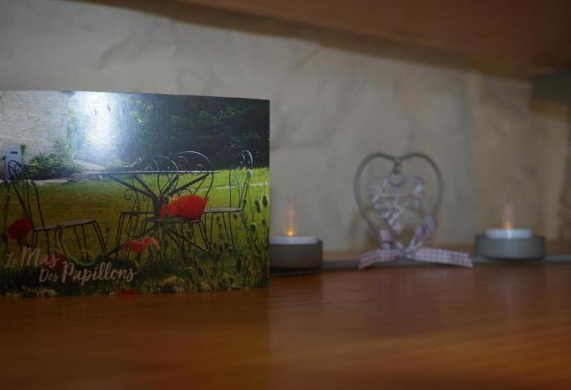 Апартаменты 1 Спальня Вид на Сад, Le Mas Des Papillons Chambre D Hôtes B&b