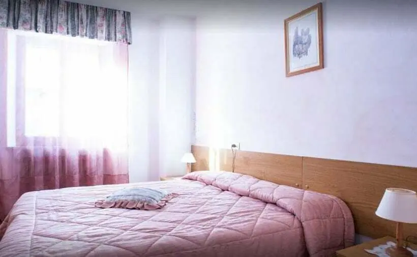 スタンダード４人部屋, Albergo Ristorante La Villa