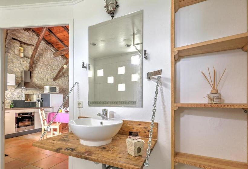 Номер Дюплекс, Le Mas Des Papillons Chambre D Hôtes B&b