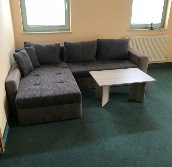 شقة غرفتين, Pension Zur Linde