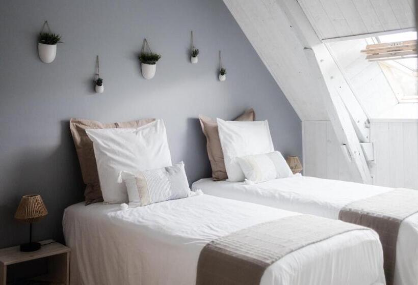 جناح مطلّ علي الحديقة, Le Moulin Des Forges