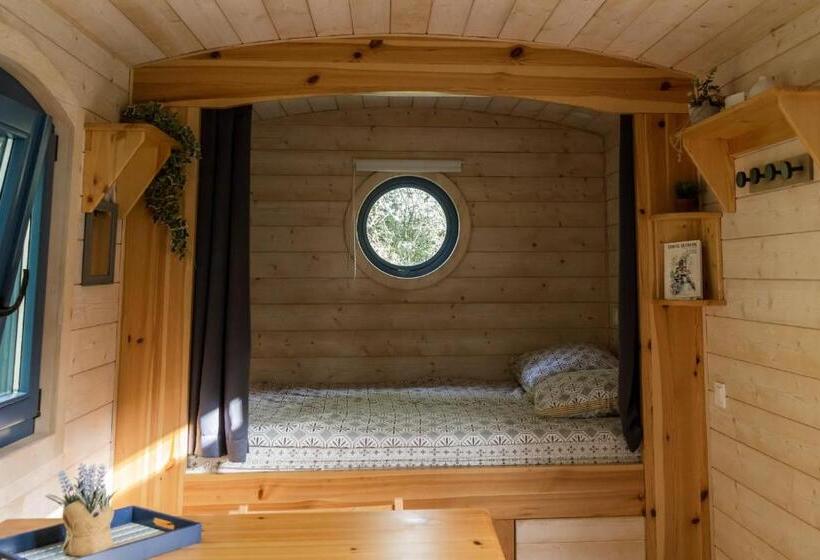 بنجلو قياسى, Le Moulin Des Forges