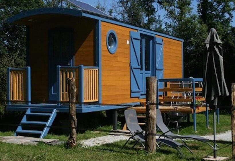 بنجلو قياسى, Le Moulin Des Forges