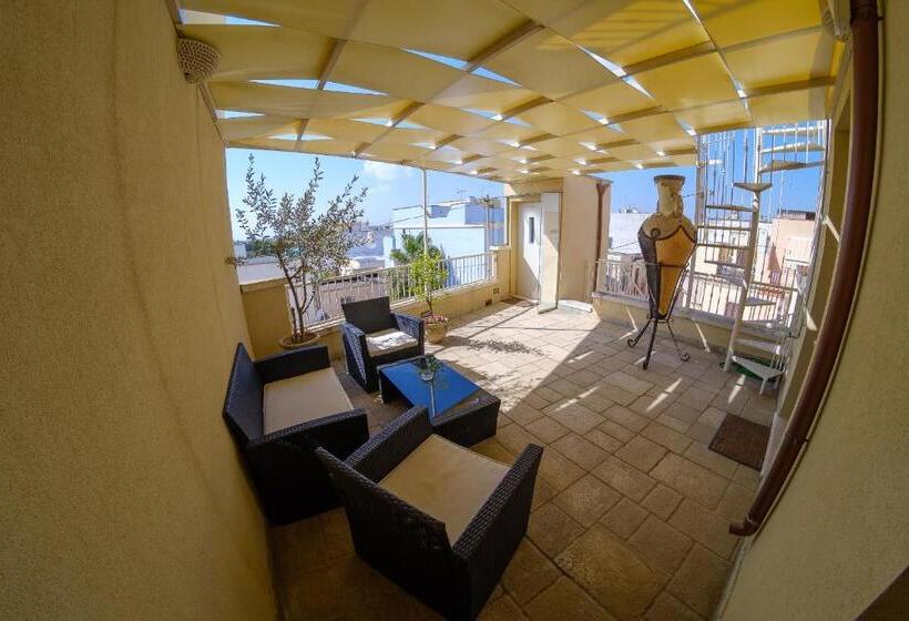Четырехместный Номер Стандарт, Palazzo Aurora