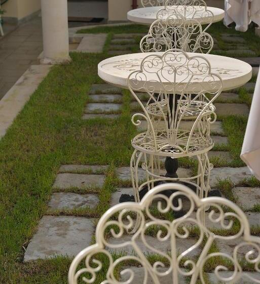Семейное Студио, Palazzo Aurora