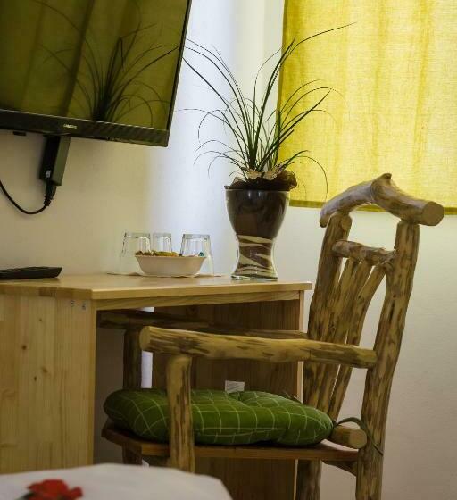 غرفة ديلوكس, House Maka