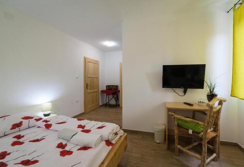 豪华房间, House Maka