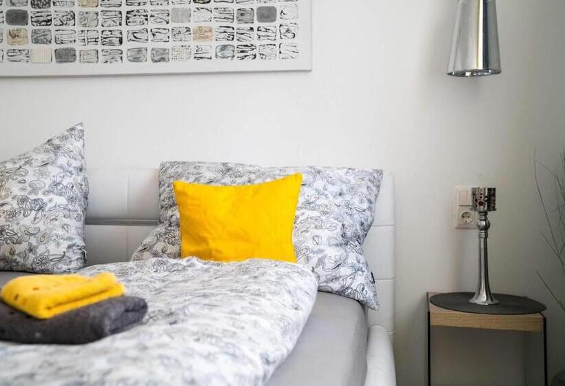 Четырехместный Номер Deluxe, Pension & Restaurant La Amalia