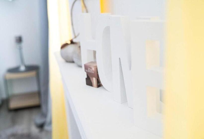 Четырехместный Номер Deluxe, Pension & Restaurant La Amalia