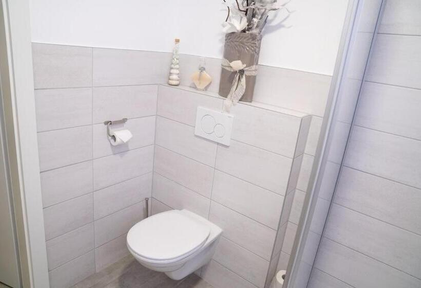 Четырехместный Номер Deluxe, Pension & Restaurant La Amalia