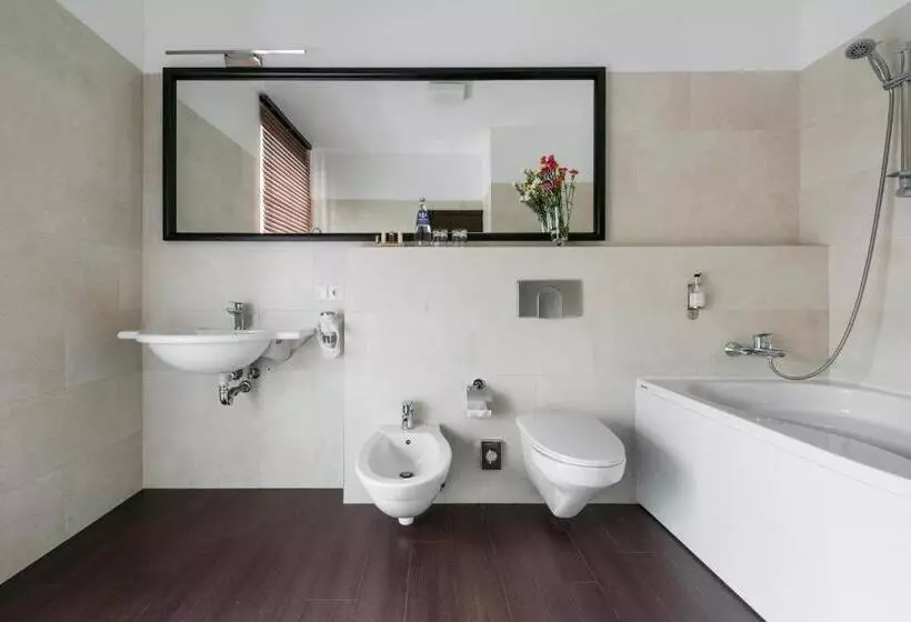 デラックススイート, Amberton Cozy Hotel Kaunas