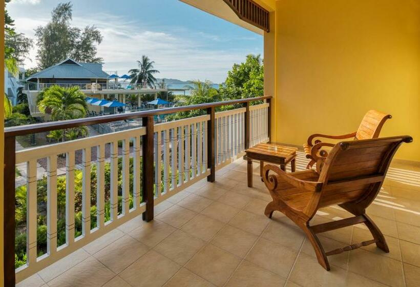 اتاق سوپریور خانوادگی, Acajou Beach Resort