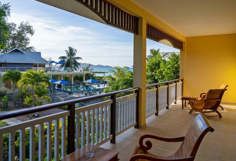 اتاق سوپریور خانوادگی, Acajou Beach Resort