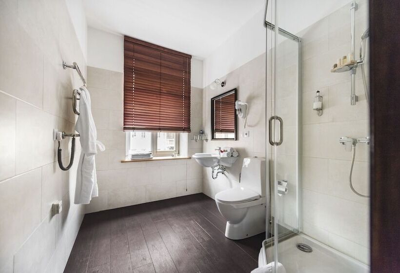 اتاق خانوادگی, Amberton Cozy Hotel Kaunas