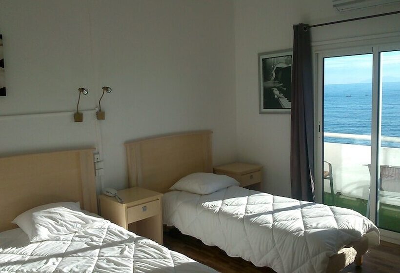 Triple Room Sea View, Ariana