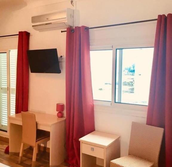 Triple Room Sea View, Ariana