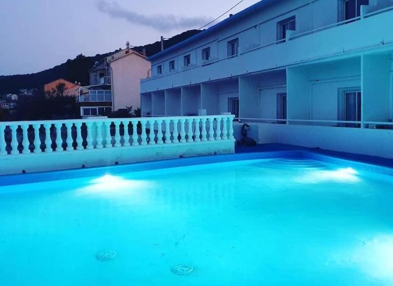 Triple Room Sea View, Ariana