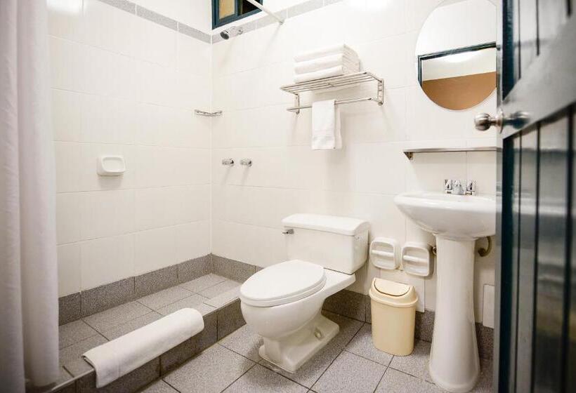 스탠다드 트리플 룸, Raymi