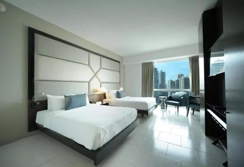 اتاق اجرایی با چشم‌انداز دریا, Decapolis Hotel Panama City