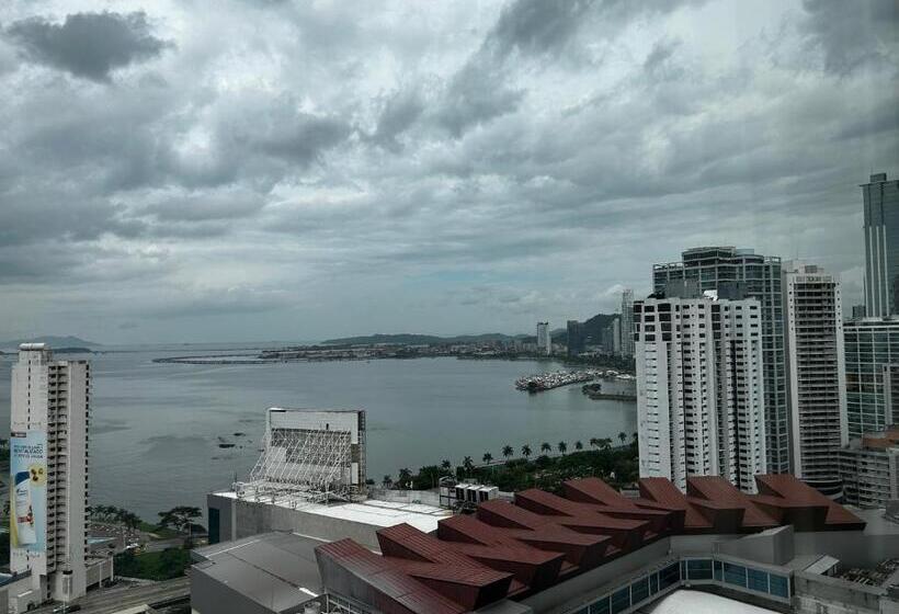 이그제큐티브 주니어 스위트, Decapolis Hotel Panama City