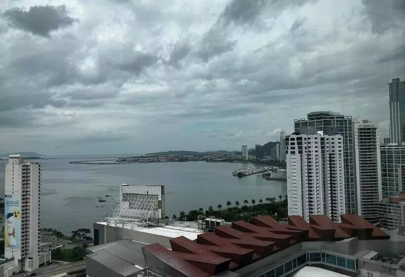 سوییت جونیور اجرایی, Decapolis Hotel Panama City