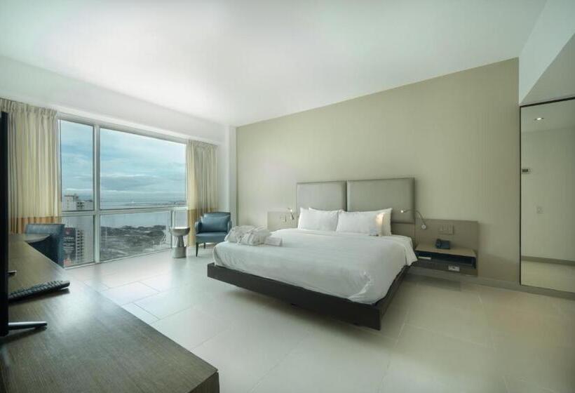 이그제큐티브 주니어 스위트, Decapolis Hotel Panama City