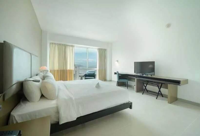 اتاق اجرایی با چشم‌انداز دریا, Decapolis Hotel Panama City
