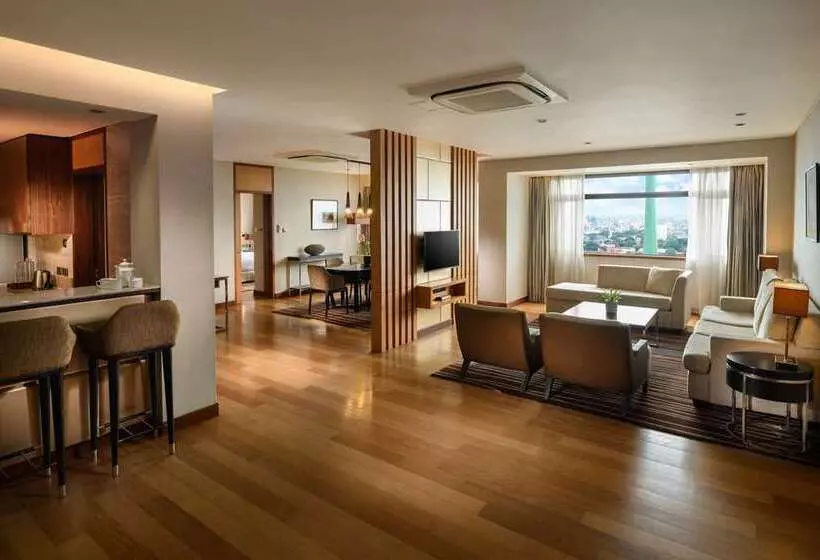 スーペリアースイート, Hilton Colombo Residence