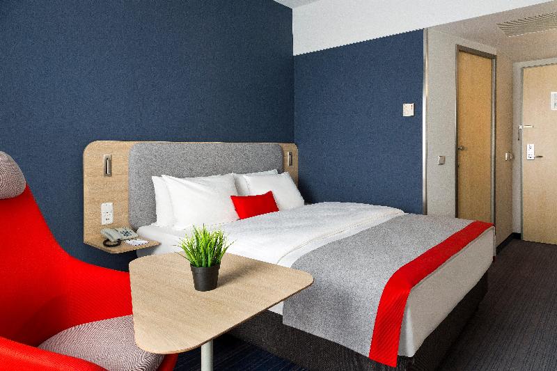 اتاق استاندارد, Holiday Inn Express Frankfurt Messe, An Ihg