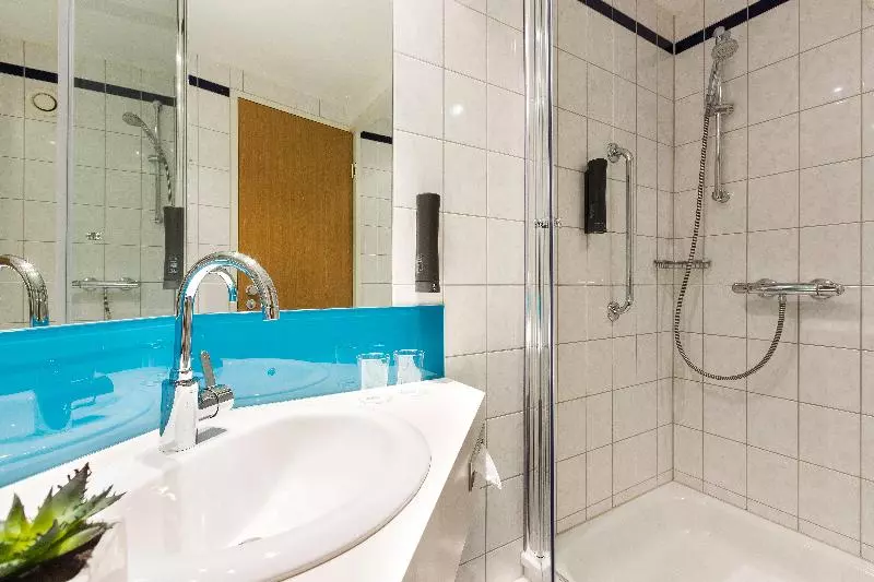 スタンダードルーム, Holiday Inn Express Frankfurt Messe, An Ihg