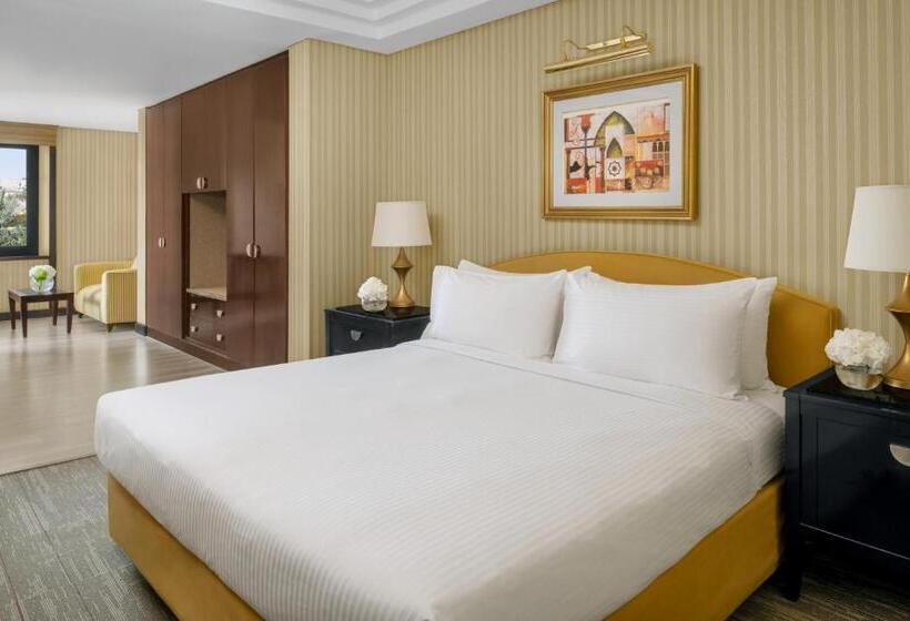 Номер Классика Кровать Кинг, Intercontinental Riyadh, An Ihg