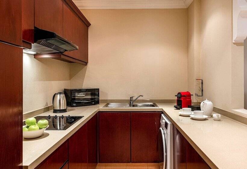 سوئیت مدیریتی 2 خوابه, Mercure Grand Hotel Seef   All Suites