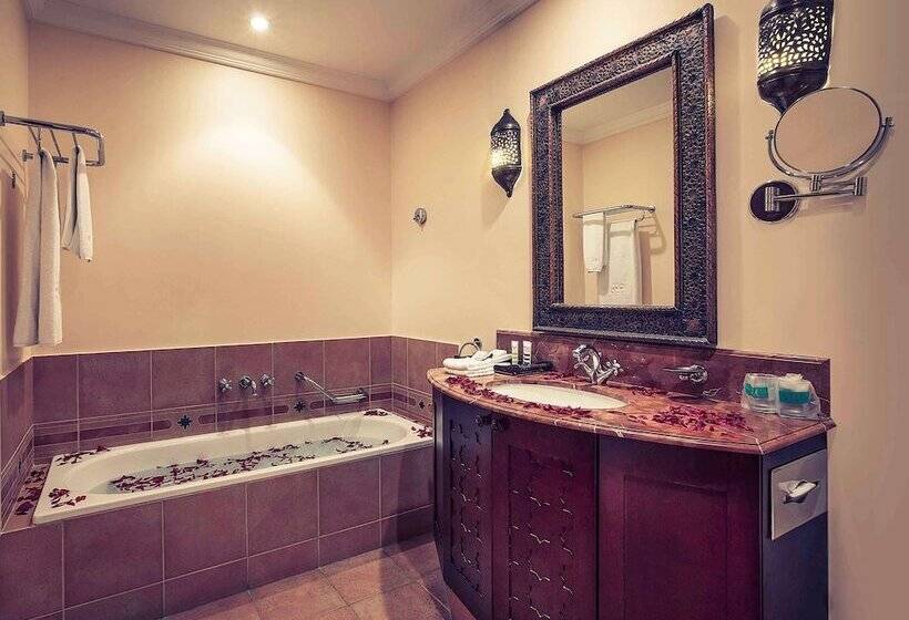 سوئیت مدیریتی 2 خوابه, Mercure Grand Hotel Seef   All Suites