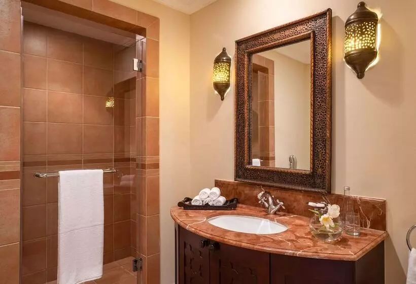سوییت پرستیژ, Mercure Grand Hotel Seef All Suites