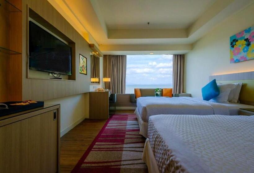غرفة سوبيريور مطلّة علي البحر, Mercure Penang Beach