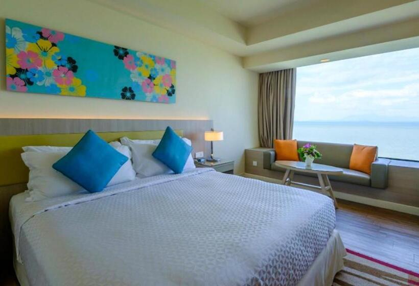 高级套房带海景, Mercure Penang Beach