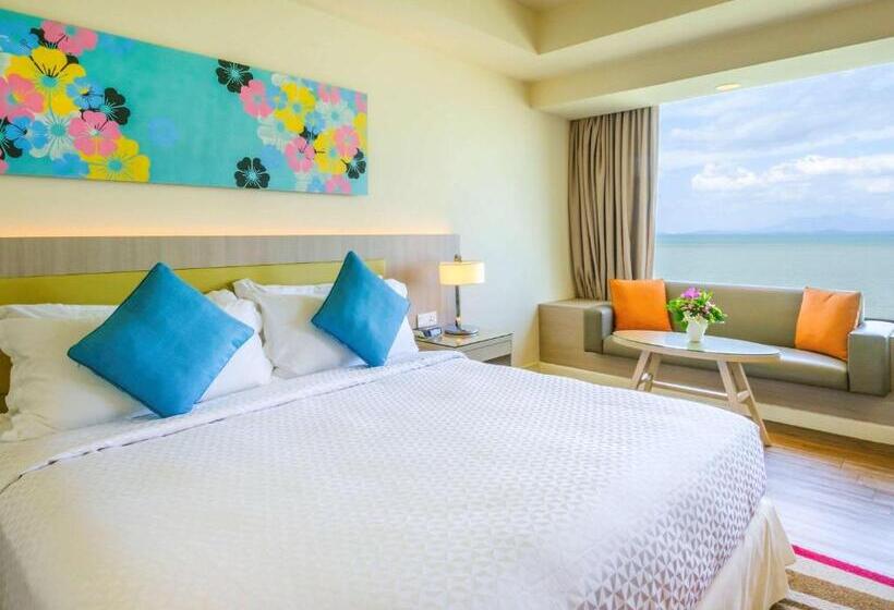 高级套房带海景, Mercure Penang Beach