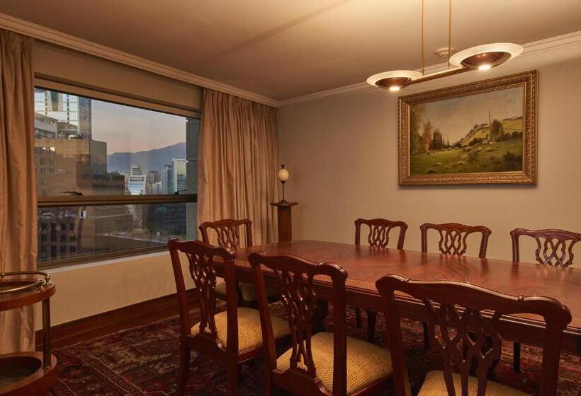 جناح رئاسى, Plaza El Bosque Ebro