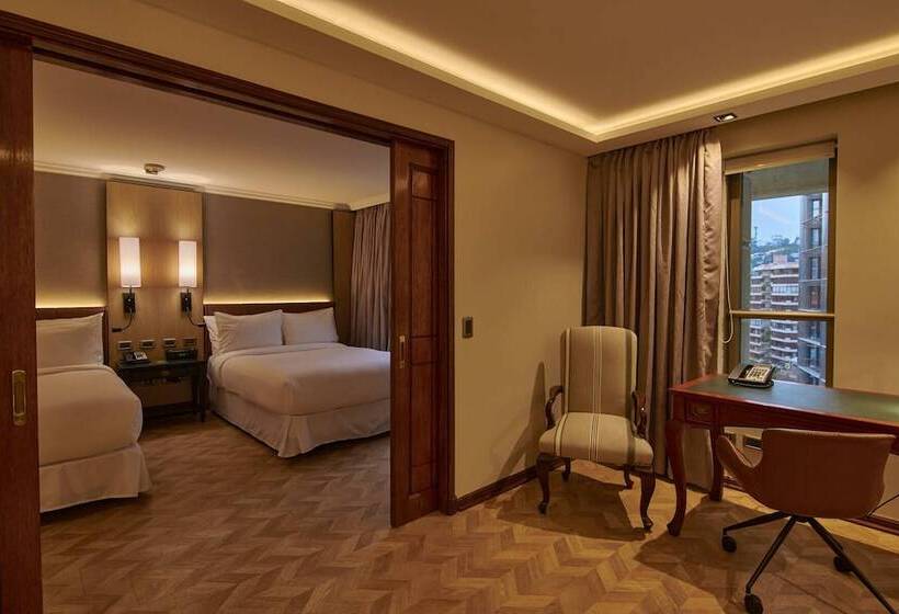 جناح إدارى, Plaza El Bosque Ebro