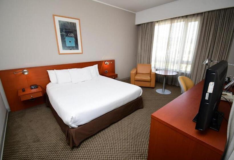 חדר סטנדרט עם מיטת קינג, Radisson Ciudad Empresarial Santiago