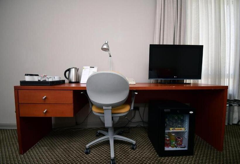 חדר סטנדרט עם מיטת קינג, Radisson Ciudad Empresarial Santiago