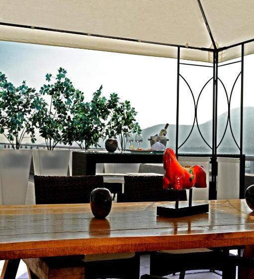 סוויטה נשיאותית, Radisson Ciudad Empresarial Santiago