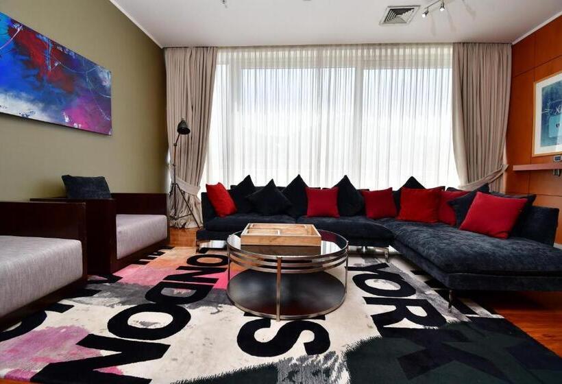 סוויטה נשיאותית, Radisson Ciudad Empresarial Santiago