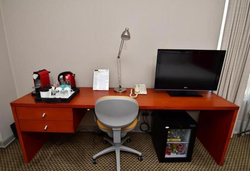 חדר פרמיום, Radisson Ciudad Empresarial Santiago