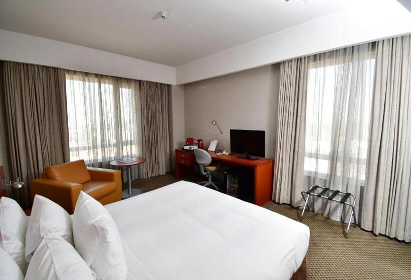 חדר פרמיום, Radisson Ciudad Empresarial Santiago