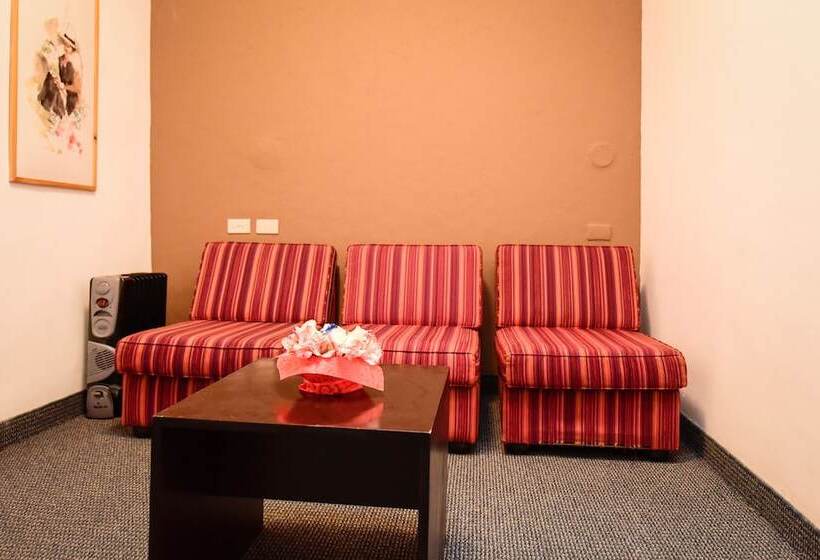 스탠다드 룸, Raymi