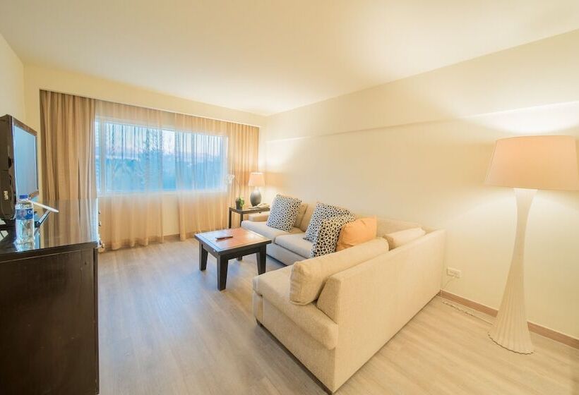 Полулюкс, Real Intercontinental San Salvador, An Ihg