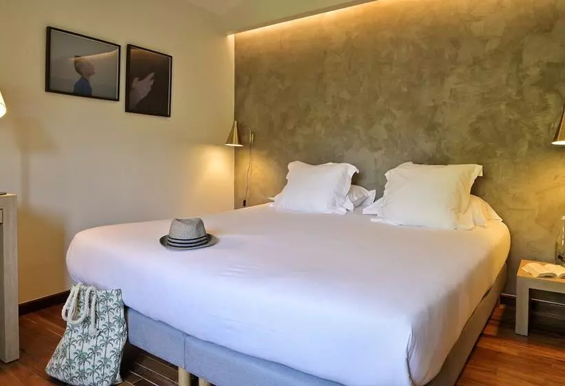 リバービュースタンダードルーム, Restaurant & Spa E Caselle