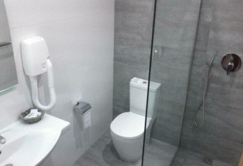 اتاق استاندارد, Santana