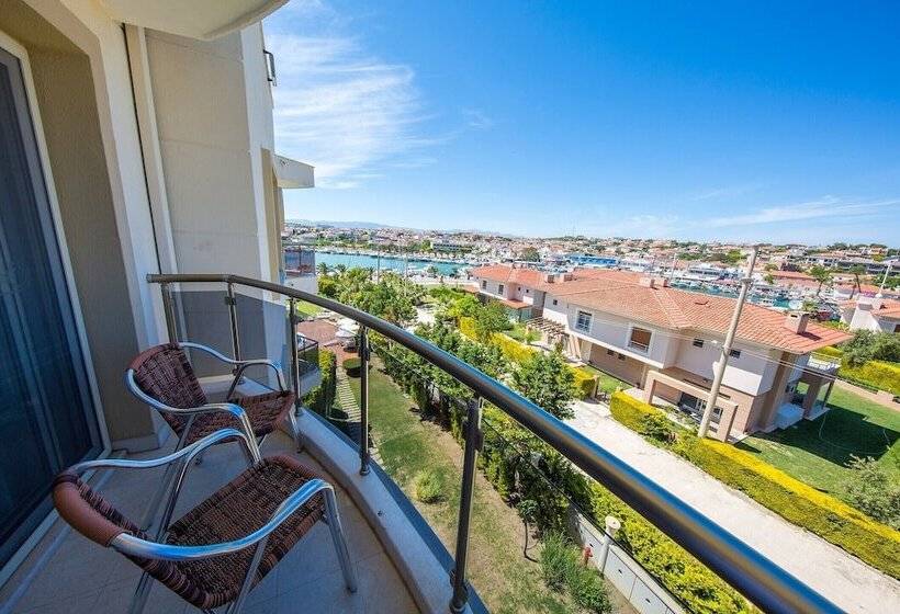 标准间带阳台, Sisus